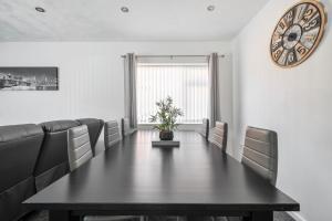 3-Beds Sleeps 6 Walking distance to Castle & Town