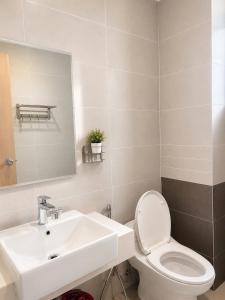 Light-Filled Corner 3BR at The Sun Avenue