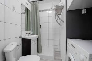 Cozy Pet-Friendly Studio in Downtown by Noclegi Renters