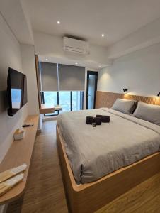 3BR Family Suite at Pollux Habibie by Pascal
