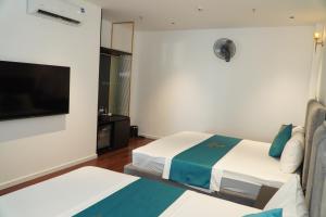 Sky Love Hotel - Trâu Qùy