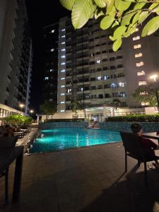 ARO Suites Cozy Staycation Near Airport & SM Bicutan