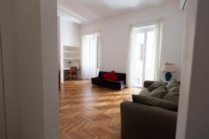 GuestHost - Esquilino Bright Apartment