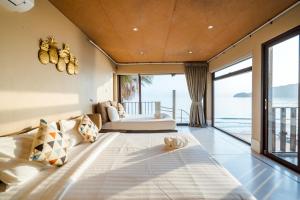 Cozy Beachfront Samroiyod