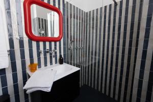 GuestHost - Esquilino Bright Apartment