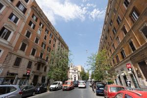 GuestHost - Esquilino Bright Apartment