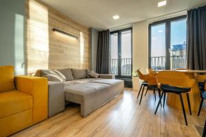 17-190 New York spacious, Antonovycha 74, Kyiv centre, Olimpiiska metro nearby, panoramic city view, 15 kW backup power, Petrovdom Apartment