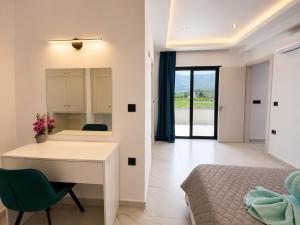 Central Luxury Rooms