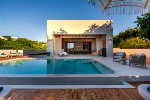 VaMa Luxury Living-8BR Design Villa with Private Heated Pool