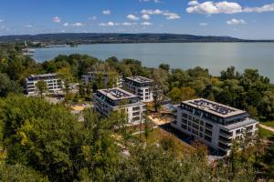Lake Resort Beach Apartment