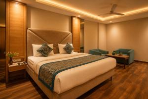 The Waves Hotel with Free Airport Pickup or Drop