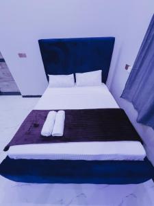 Cozy homes by Joyce Private Gated ,2 bedroom Home - 2mins walk to the Zanzibar Airport , 10 Mins to Stonetown