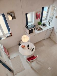 Ernesto HOME