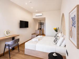 Venezia Sea Side Suites
