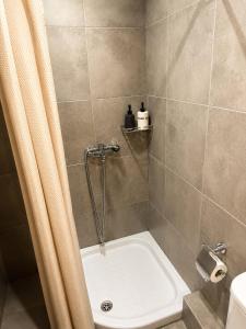Willow Luxe Suite 2