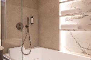 Native Apartments Wita Stwosza 20 Jacuzzi