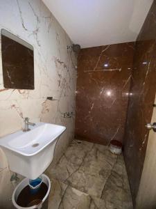 Hotel Bhiwandi Palace Highway
