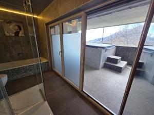 Villa moderne avec Jacuzzi - ski - golf