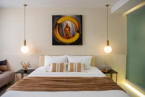 Golden Halo Studio - Nai Harn Beach