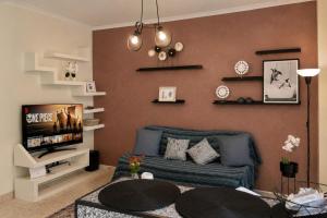 White Tulip Modern Apartment near Papafi Metro, Thessaloniki