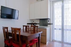 Luan House