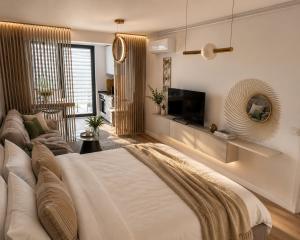 Ivory Residence Studio with Park View & Paid Parking