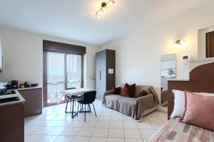 Turin Airport apt B
