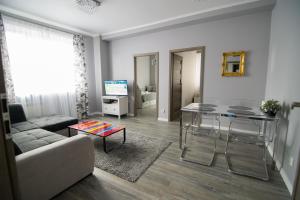 Bright Apartment Hoza