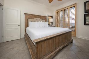 Phoenix VIII 8106 condo
