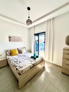 Appartement vue sur piscine à 5 min à pied de la Plage - Résidence Luxe avec Piscines & Parcs Enfants