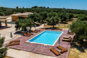 Eleon Olive Retreat - Skourochori