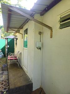 Cozy Backyard Studio in Tamarin for Adventurers and Kitesurfers