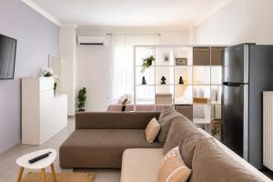 Azure Orchid Kalamaria, Seaside Stay & Free Parking