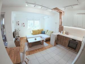 Oleander Apartment
