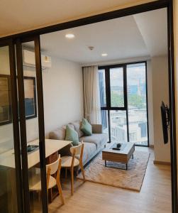 FAMILY HOMES Modern 1BR Condo with Rooftop Pool Near Bang Tao Beach
