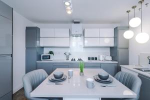 Stylish 4-Bed Home in Altrincham