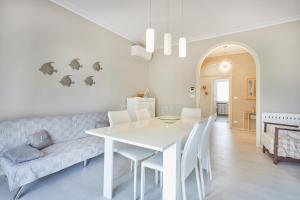 Cristallo Apartment - Spazio e comfort a due passi dal lago