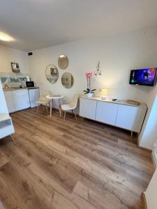 AZUR Apartments Alsóörs
