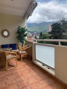 Center Apartment with Garage