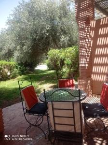 bel appartement en rez-de-chaussée avec jardin privatif