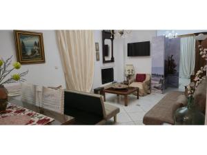 Matas House