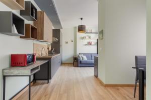 GuestHost - Lovely & Central Apartment