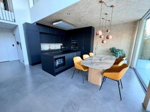 Modern Family Home, 15 Min to Helsinki Center and 10 Min to Airport