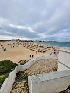 Baleal Beach Apt - Modern Coastal - Sleeps 4-6