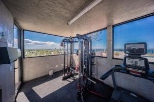La Paz Penthouse, Private Plunge Pool & Sea Views