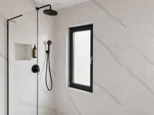 White Houses Luxury Thermal