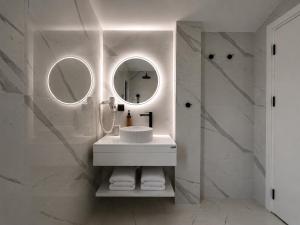 White Houses Luxury Thermal