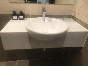 Campell hotel & apartment Vinhome Grand Park
