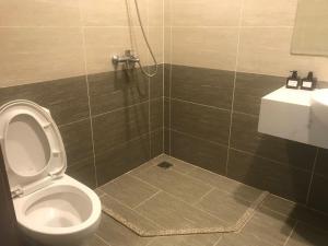 Campell hotel & apartment Vinhome Grand Park