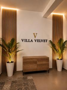 Villa Velvet Premium
